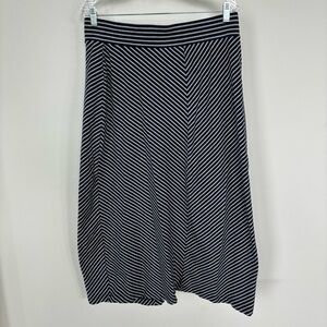 Eddie Bauer Gray Striped Skirt‎ Size L